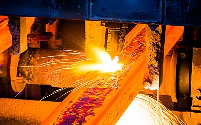 Turnătorii şi acoperiri metalice